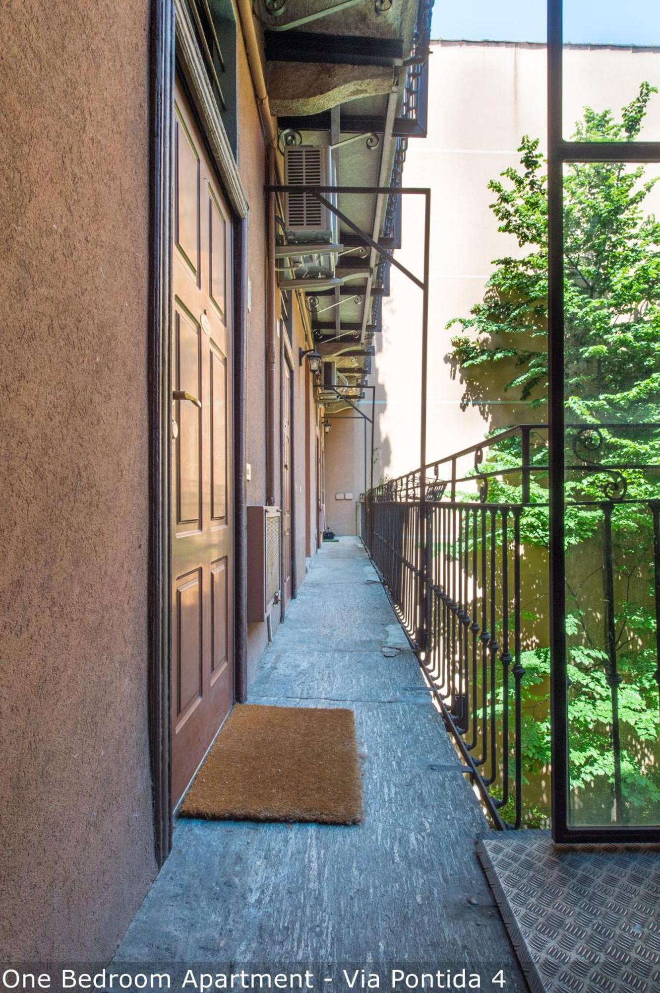 Brera Apartments In Porta Volta Milan Bilik gambar